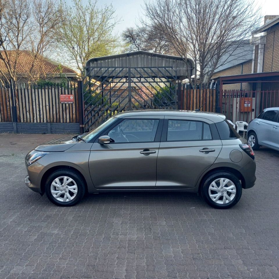 Photo 10 of 17