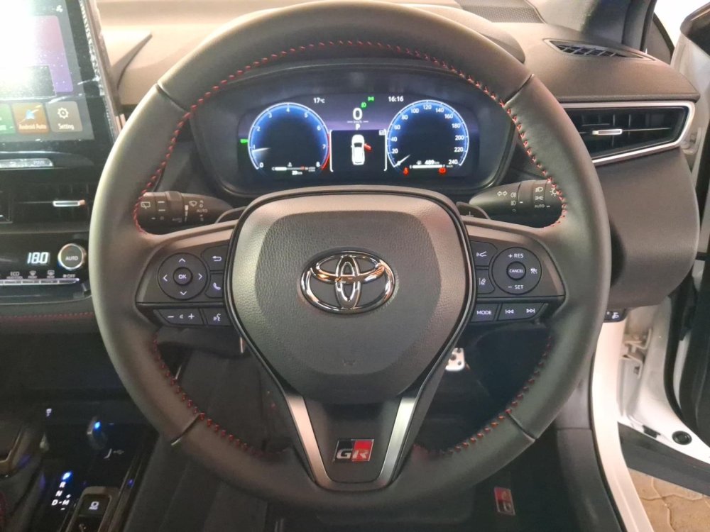 Photo 23 of 32