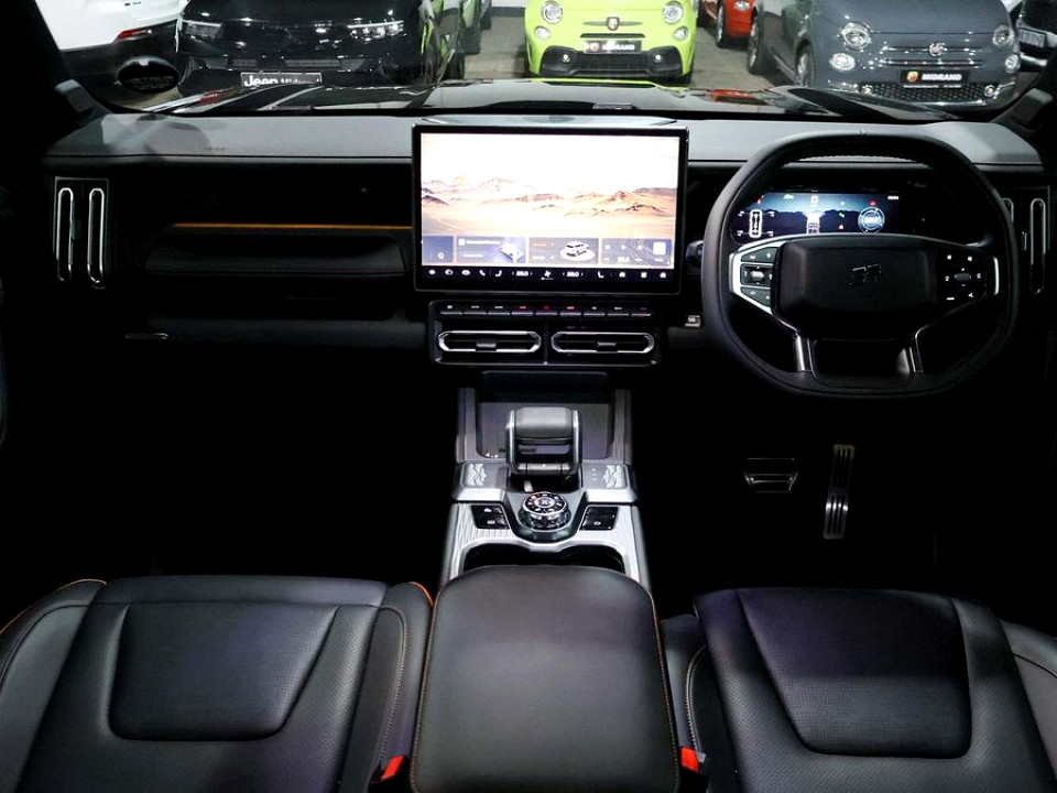 Photo 16 of 25