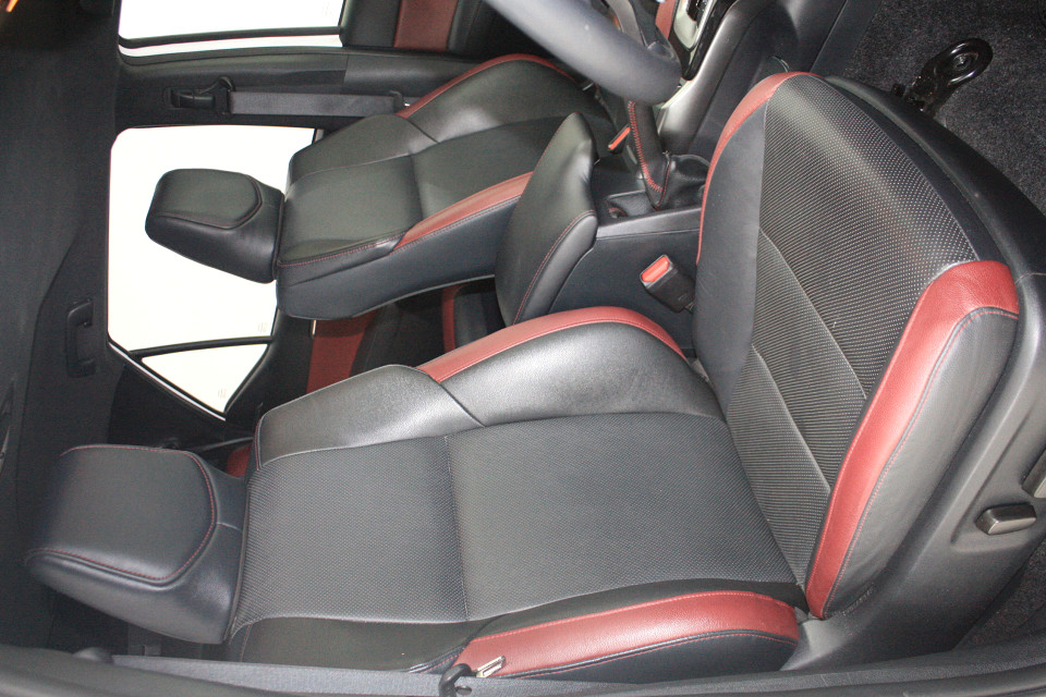 Photo 13 of 32