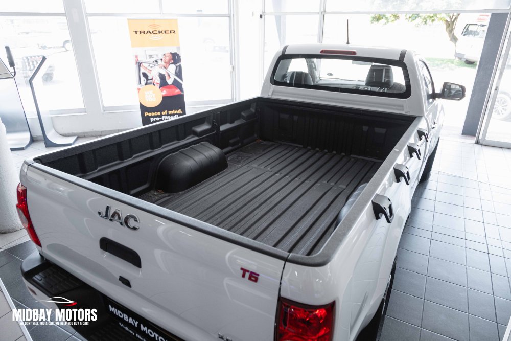 Photo 16 of 18