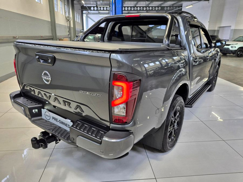 Photo 18 of 30