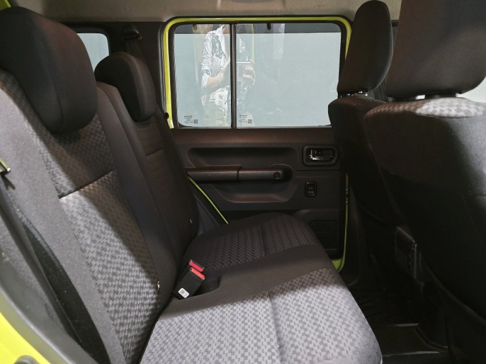Photo 7 of 27