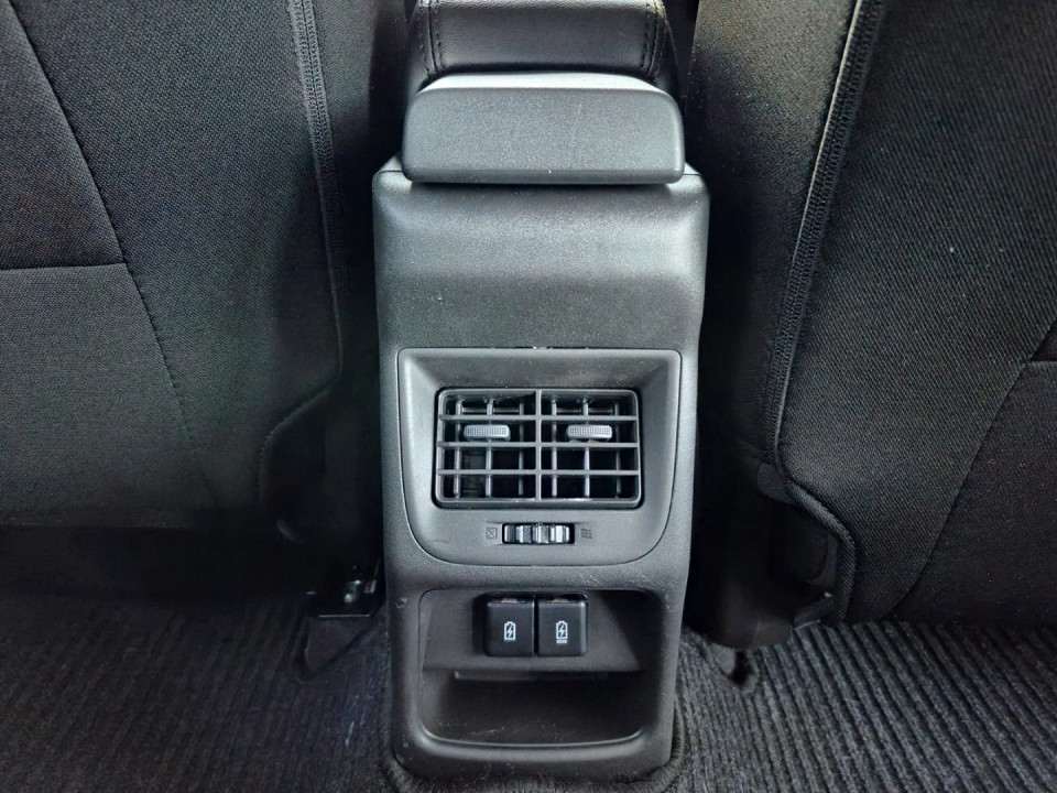 Photo 17 of 24
