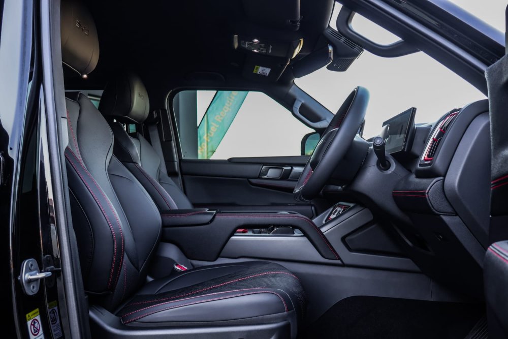 Photo 11 of 19
