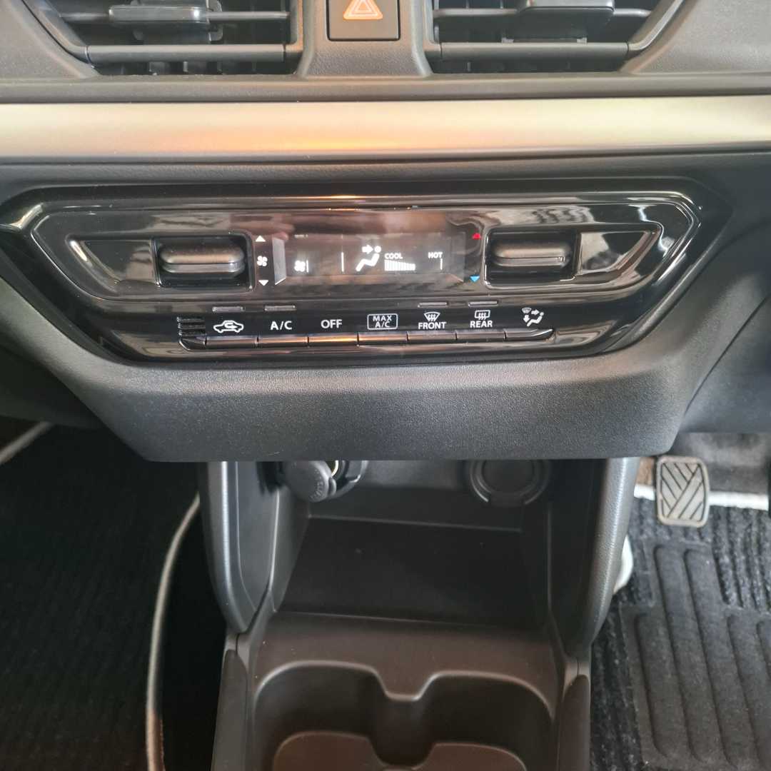 Photo 17 of 25