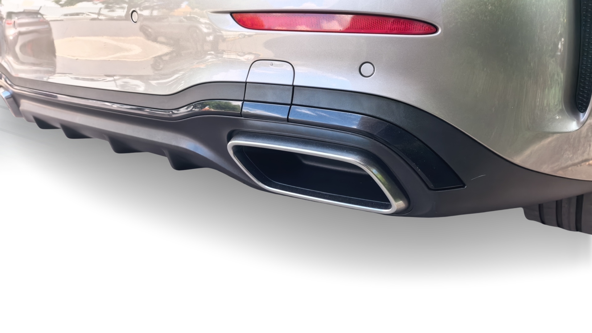 Photo 17 of 23