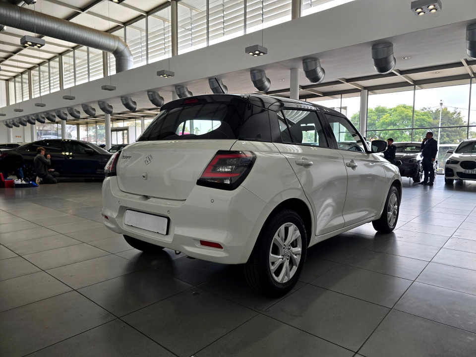 Photo 7 of 21
