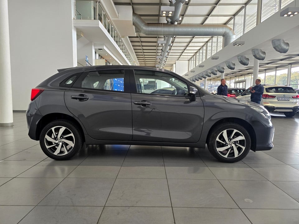 Photo 8 of 20