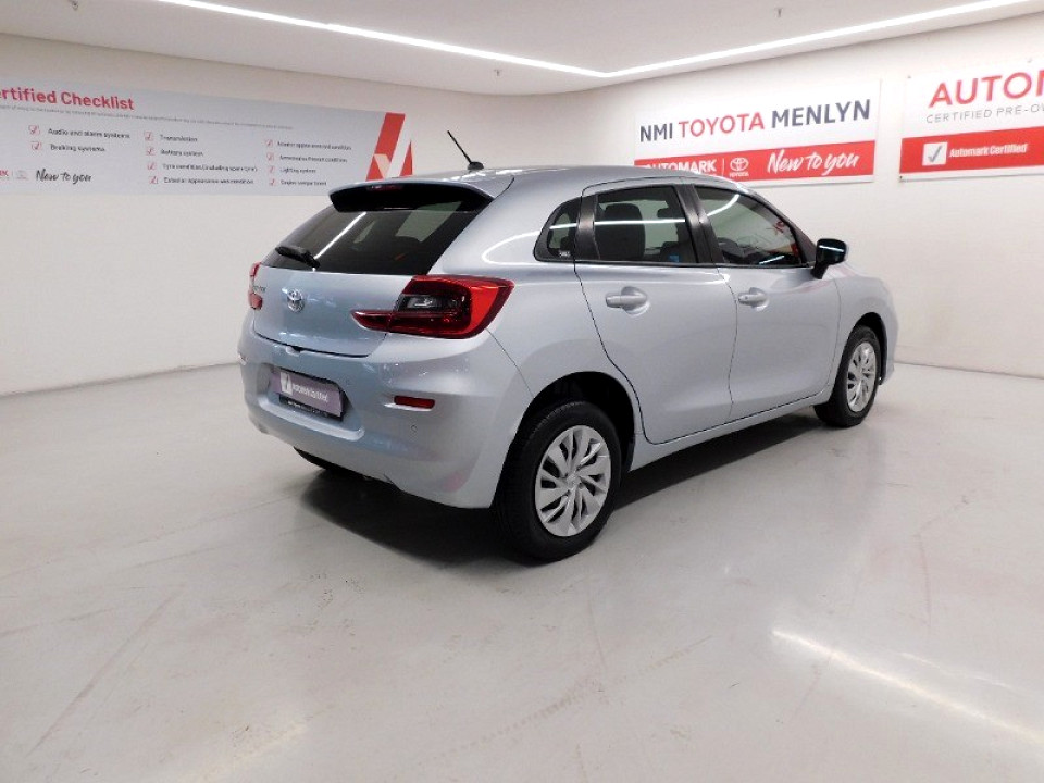 Photo 8 of 18