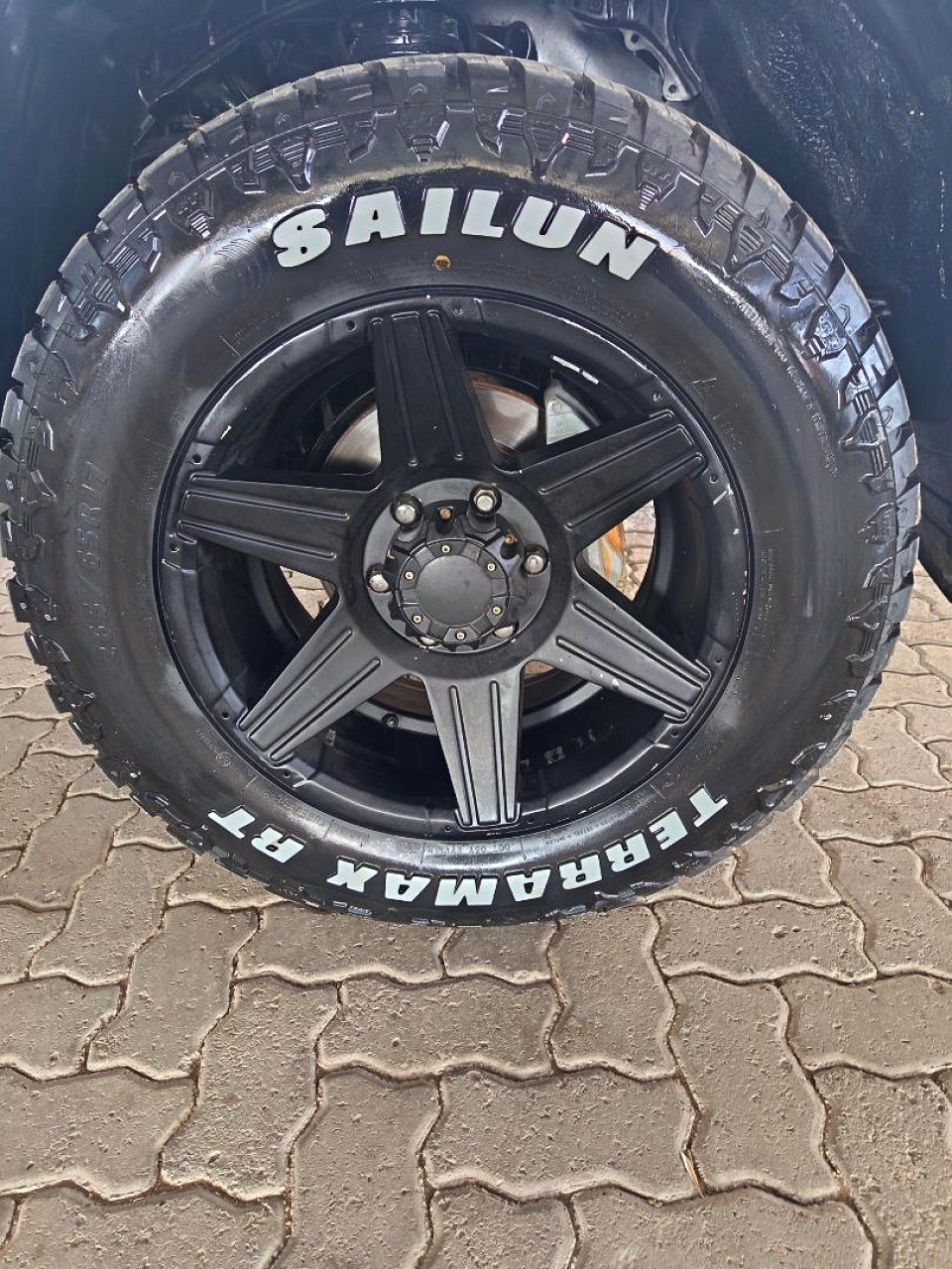Photo 9 of 14
