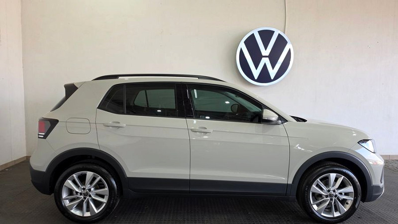 Photo 3 of 9