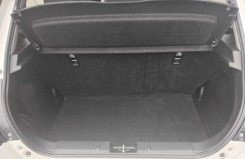 Photo 10 of 19