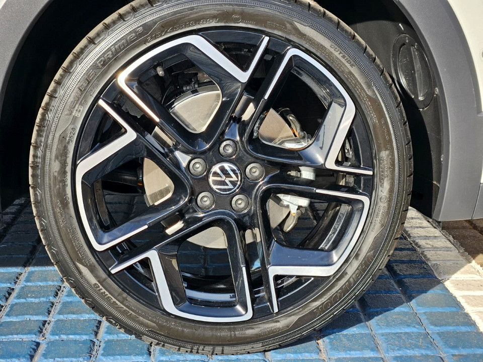 Photo 9 of 20