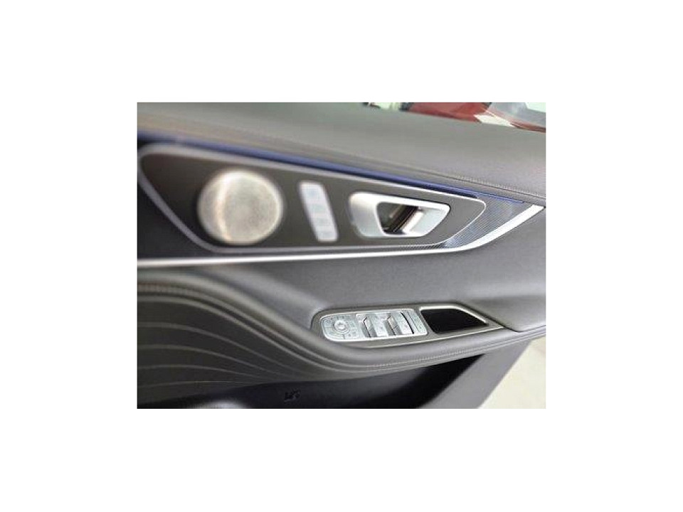 Photo 17 of 25