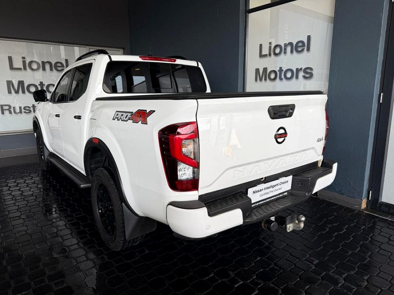 Photo 9 of 27