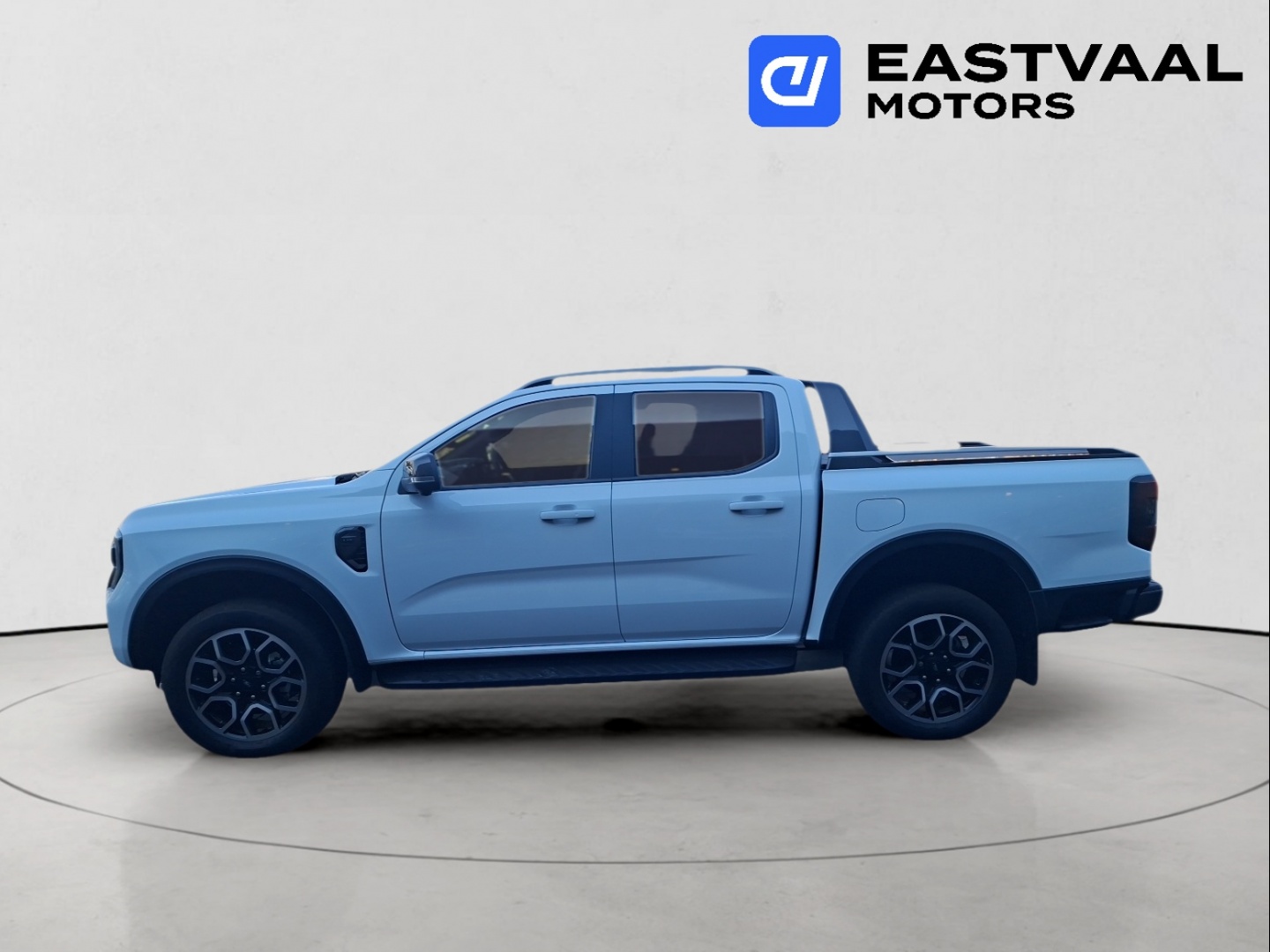 Photo 4 of 19