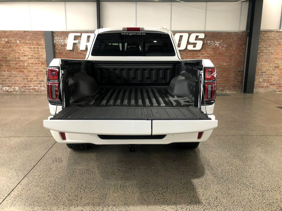 Photo 10 of 21