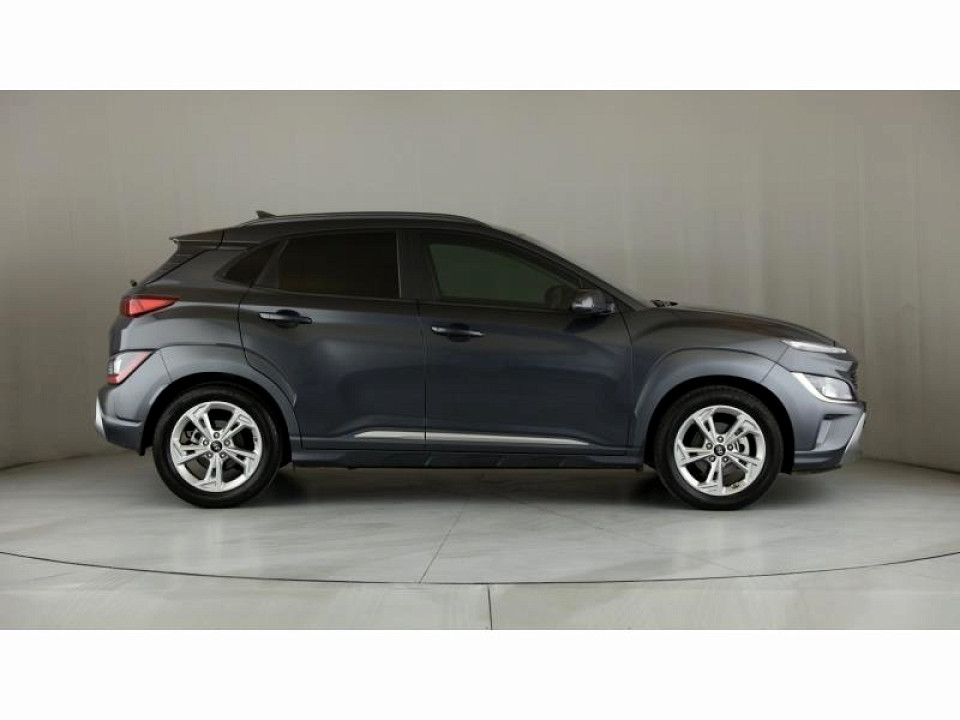Photo 4 of 27