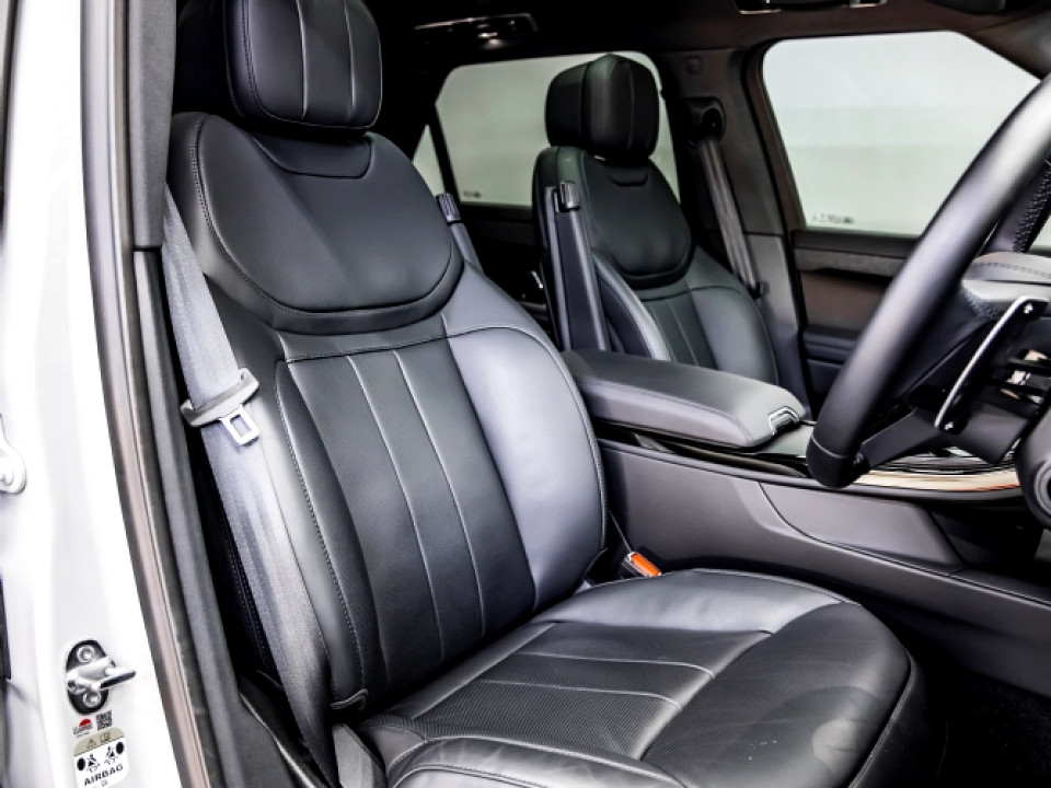 Photo 9 of 18