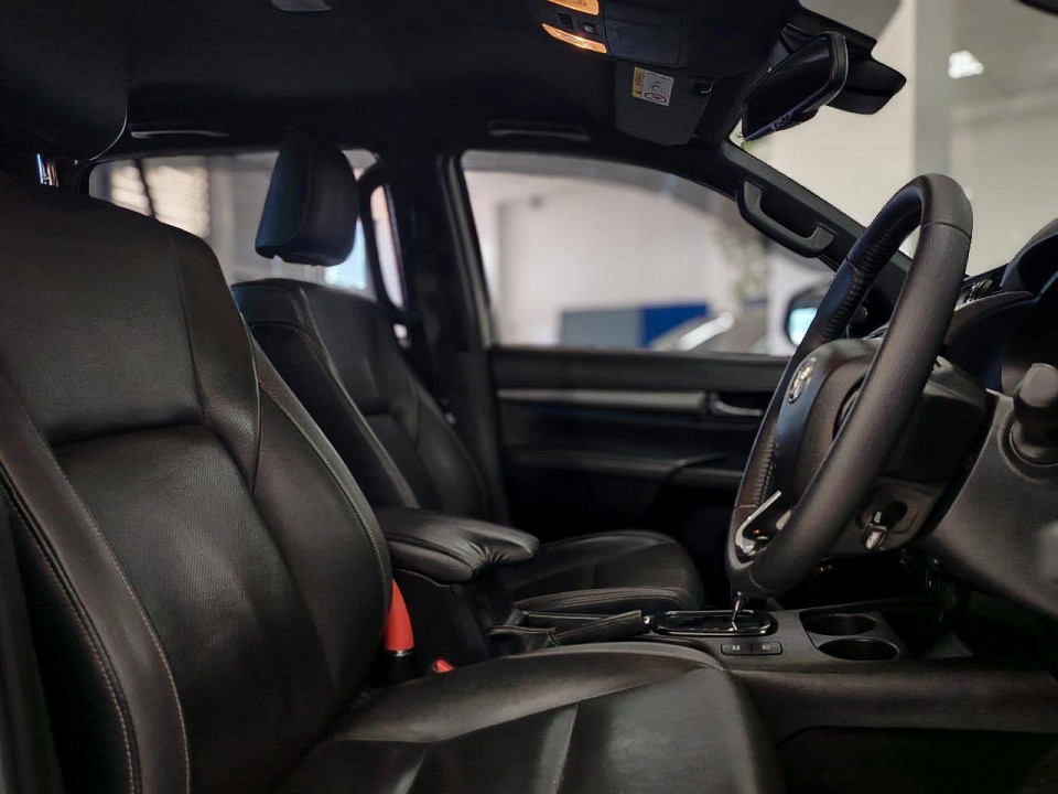 Photo 11 of 21