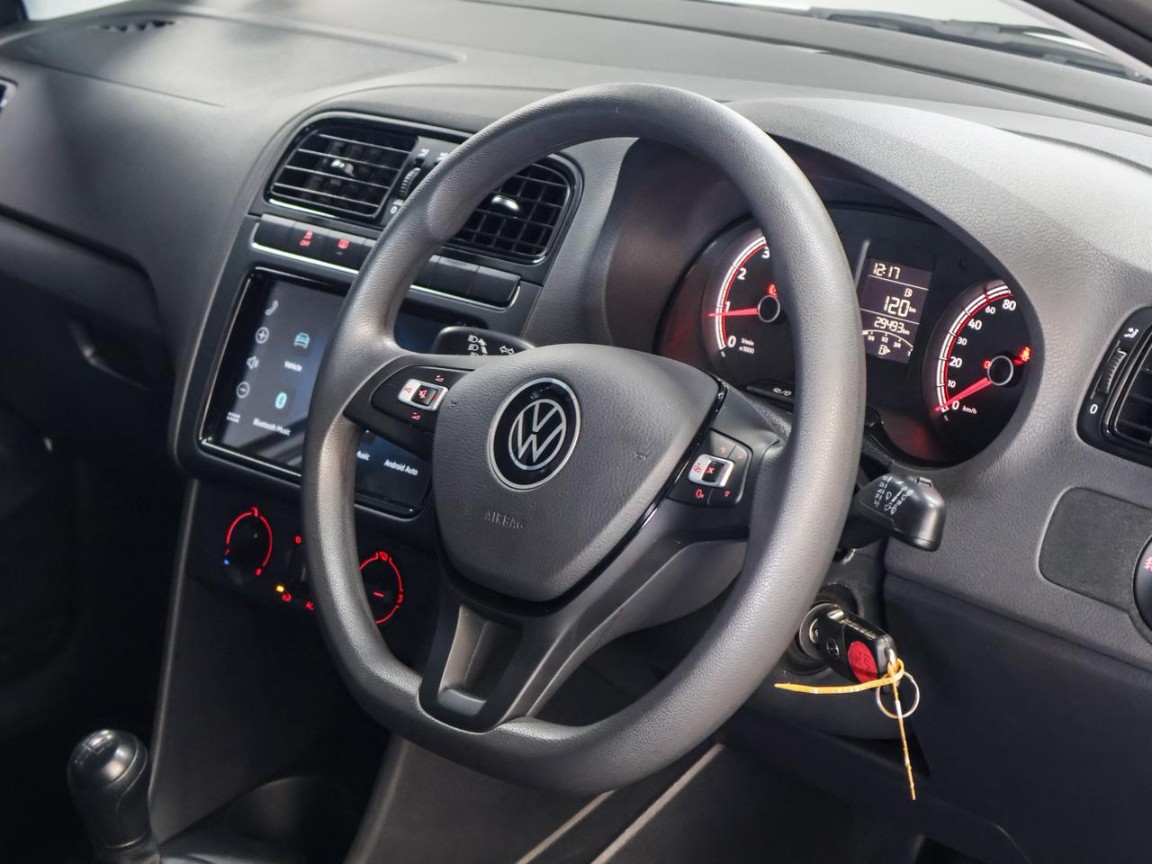 Photo 9 of 14