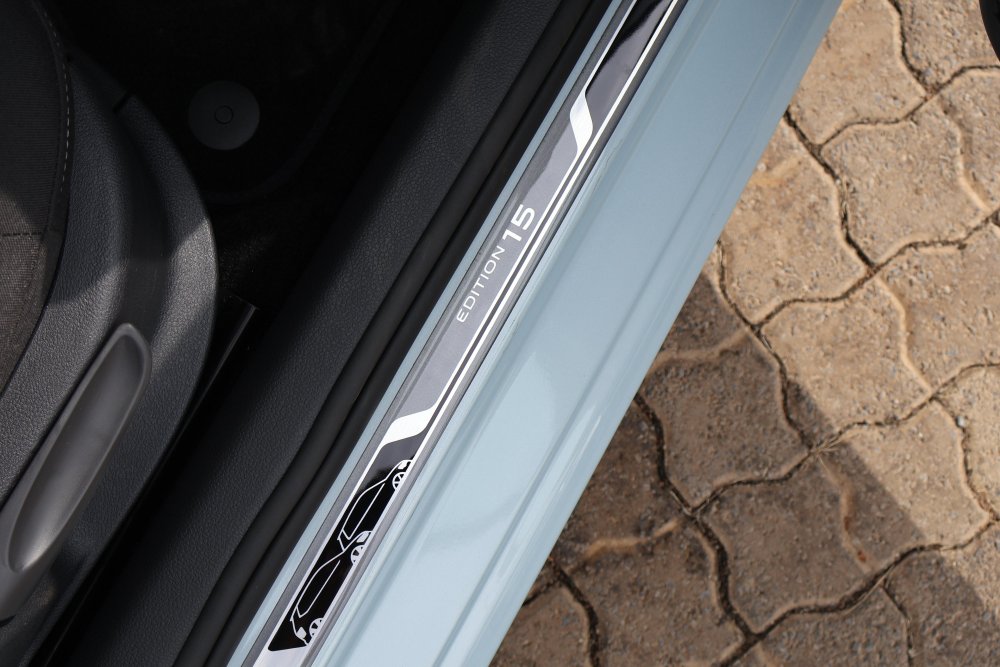 Photo 23 of 28