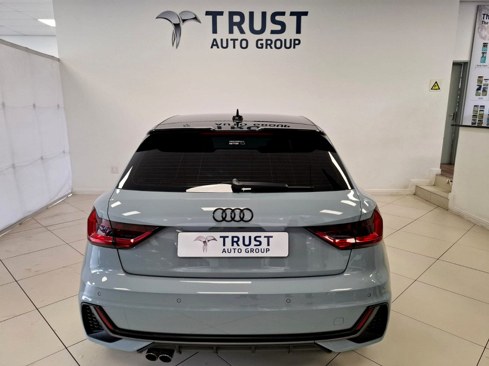 Photo 3 of 12