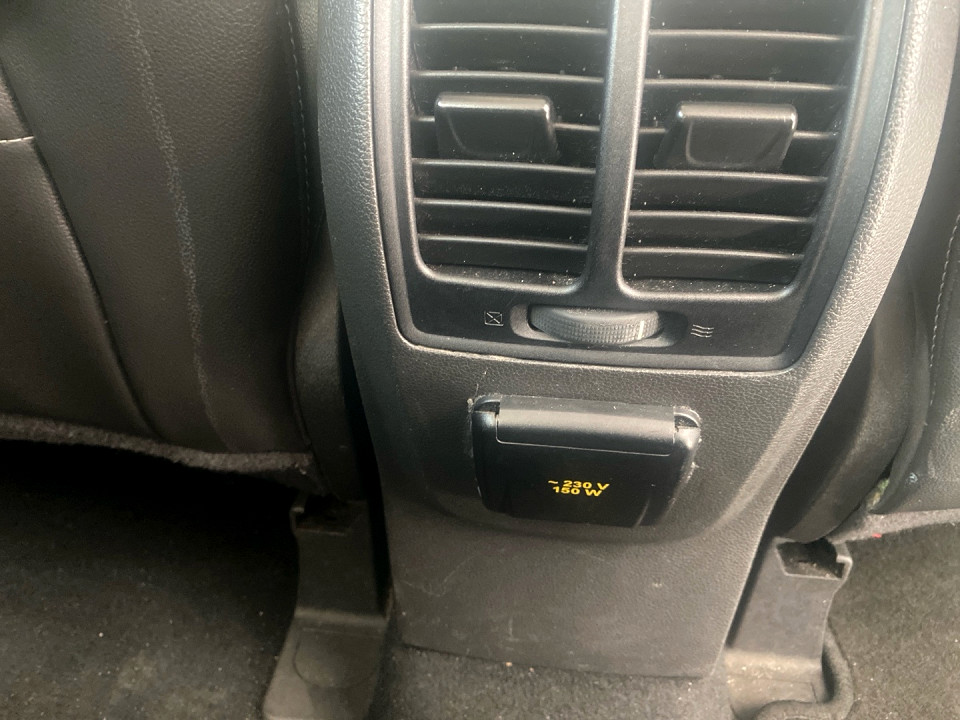 Photo 18 of 22