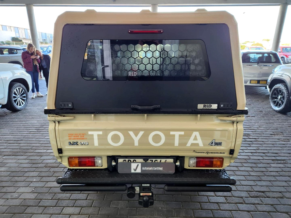 Photo 6 of 20