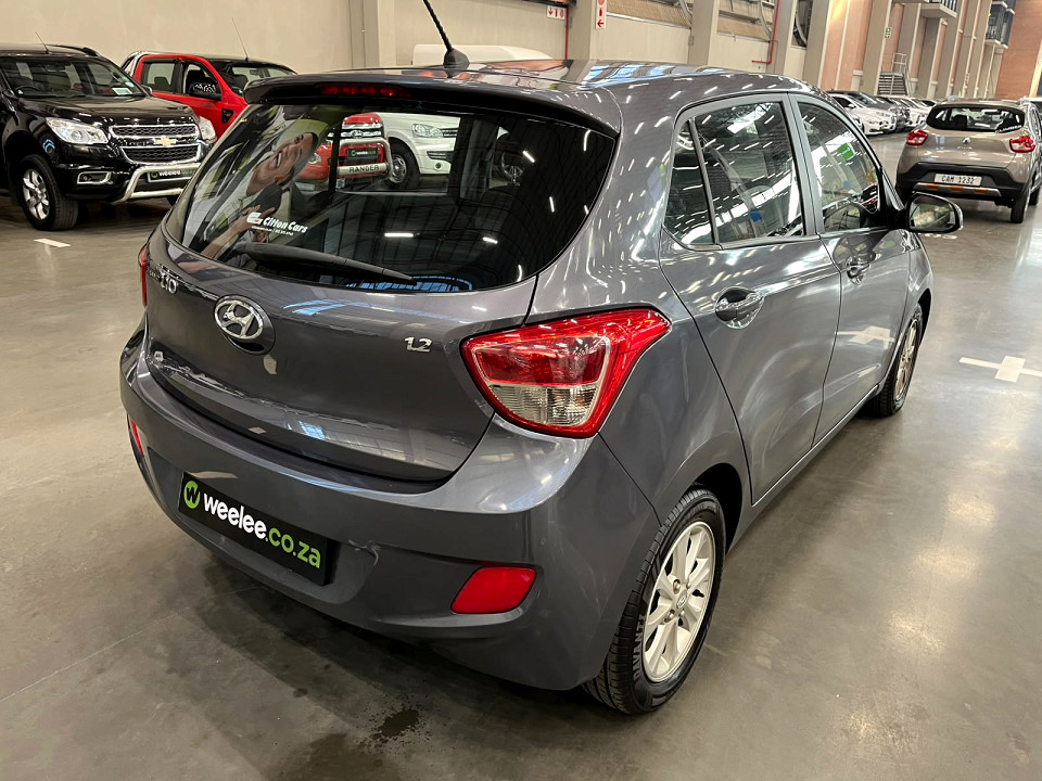 Photo 3 of 16