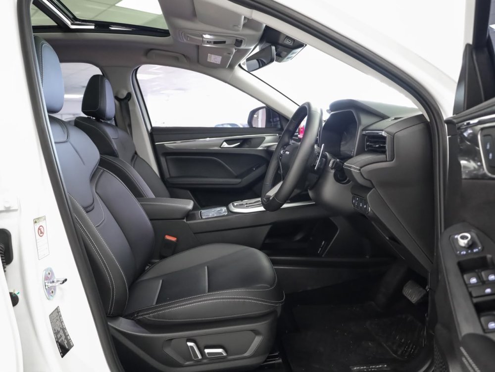 Photo 11 of 25