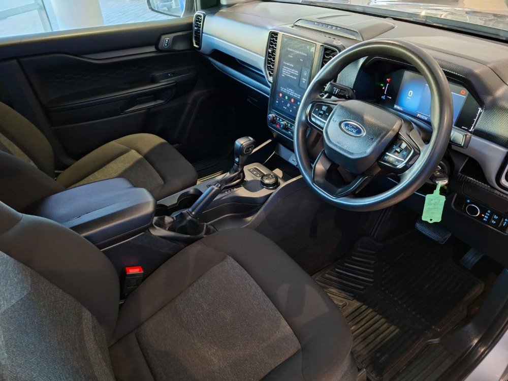 Photo 4 of 19