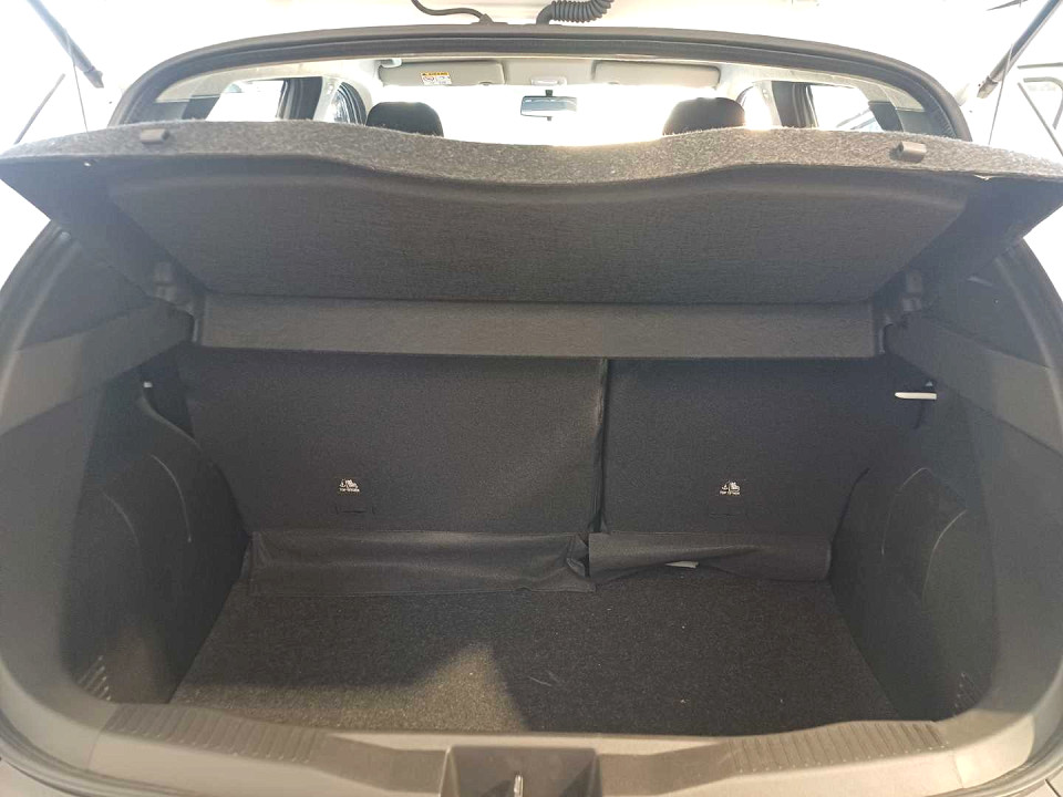 Photo 15 of 21