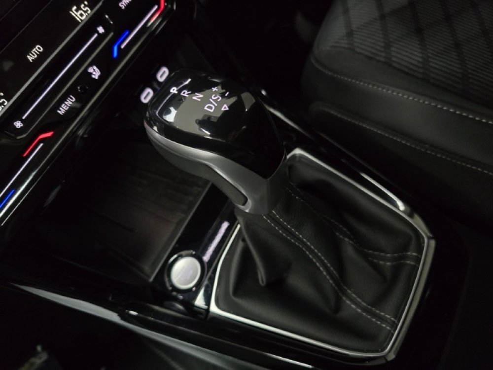 Photo 17 of 23