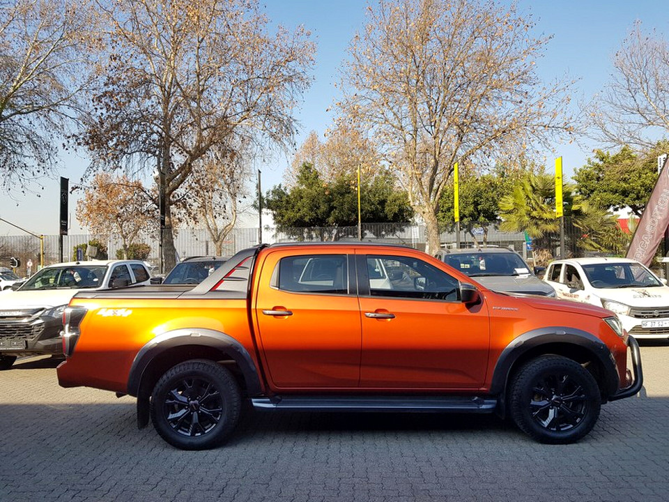 Photo 3 of 17