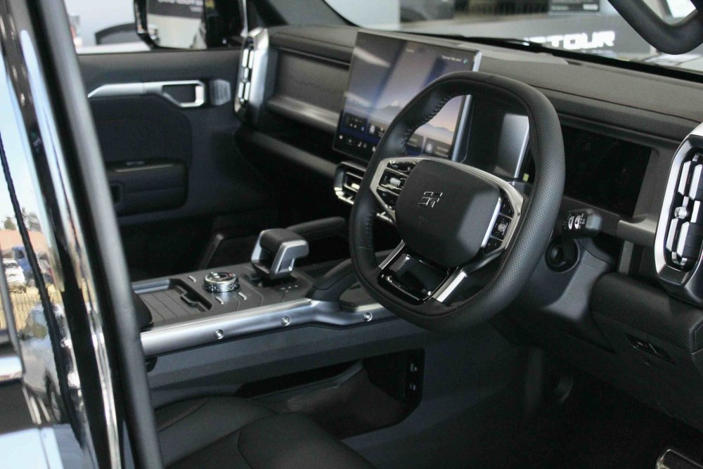 Photo 5 of 23