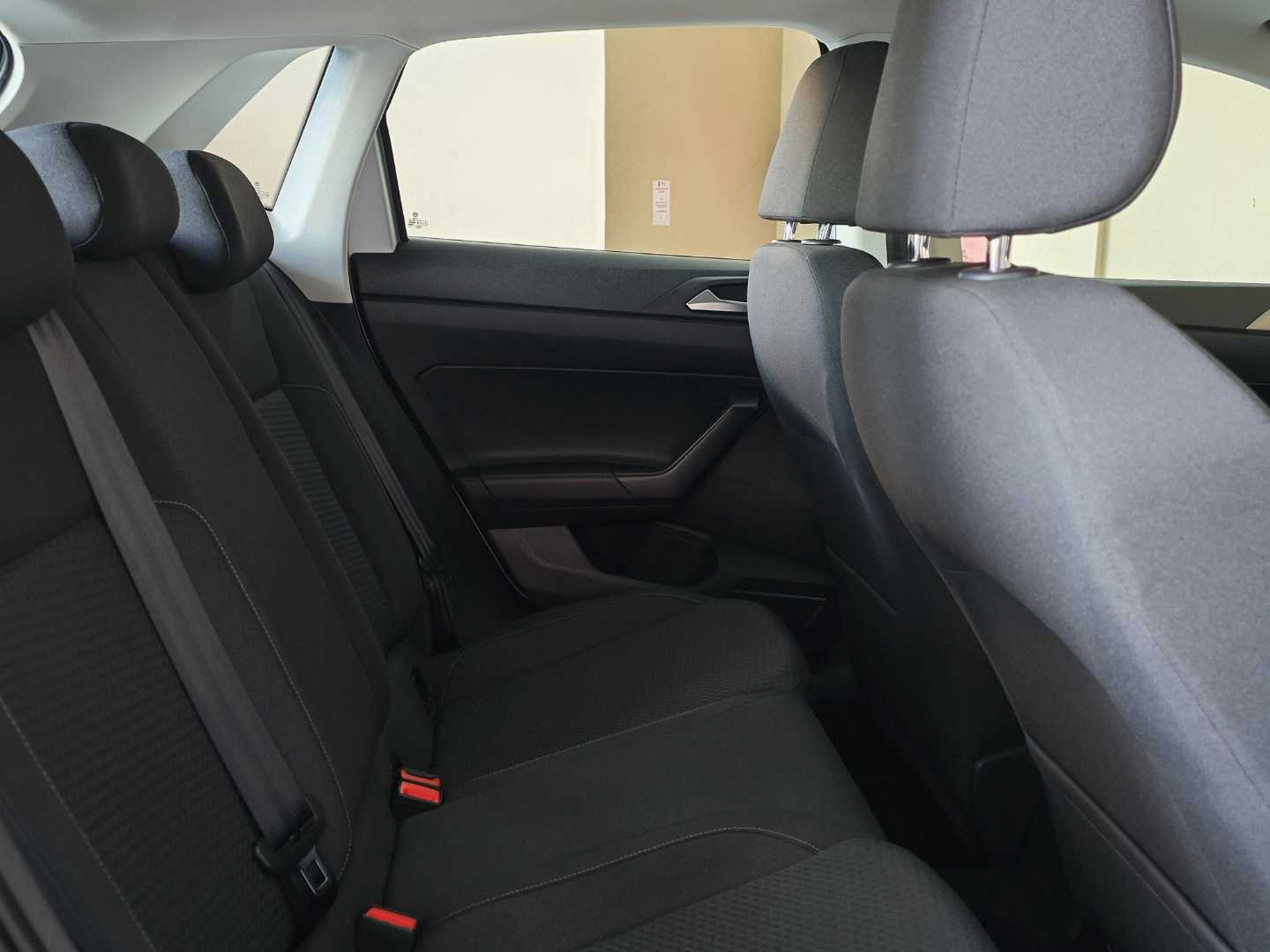 Photo 4 of 27