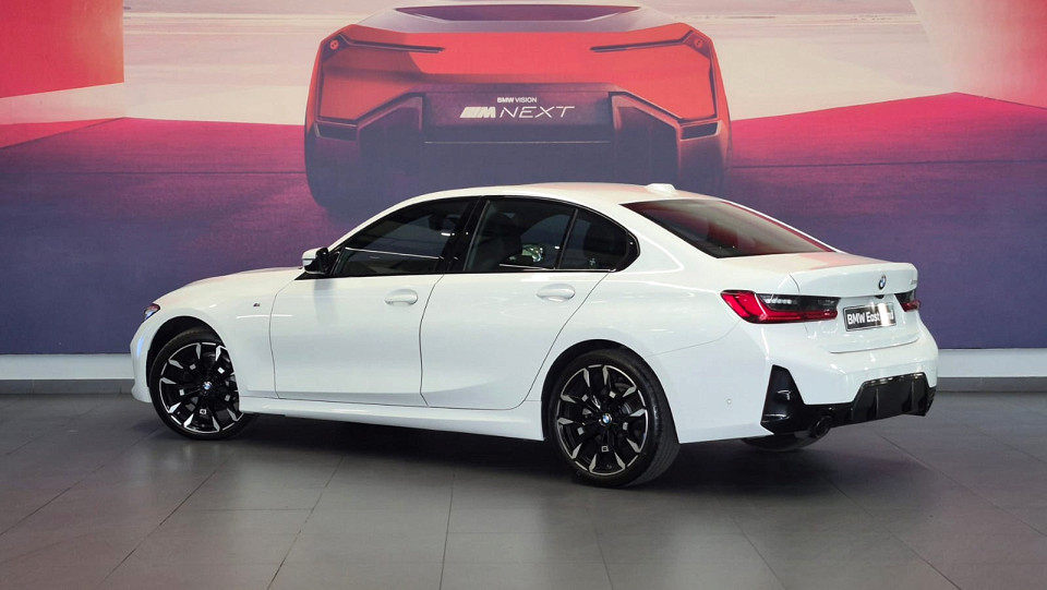 Photo 7 of 17