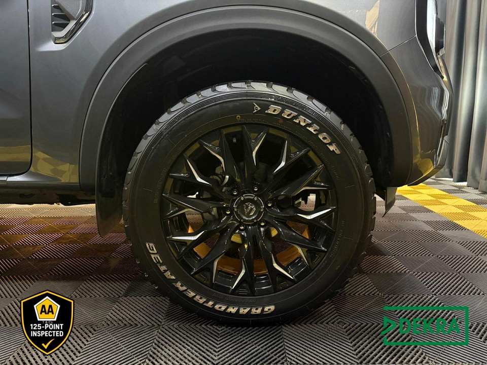 Photo 3 of 25