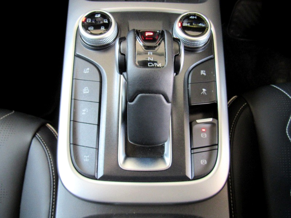 Photo 11 of 16