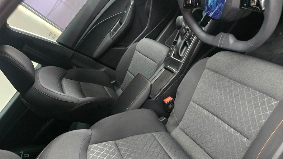 Photo 10 of 14