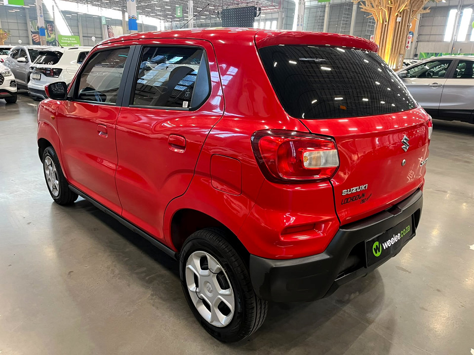 Photo 5 of 15