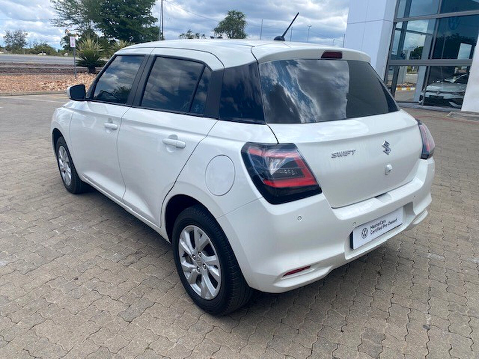 Photo 8 of 18