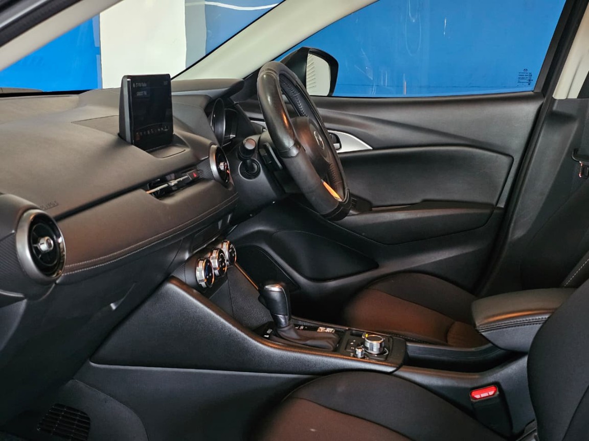 Photo 10 of 19