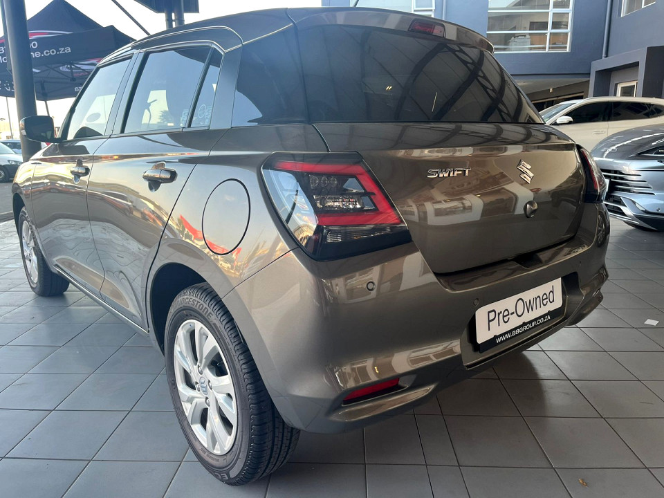 Photo 5 of 11