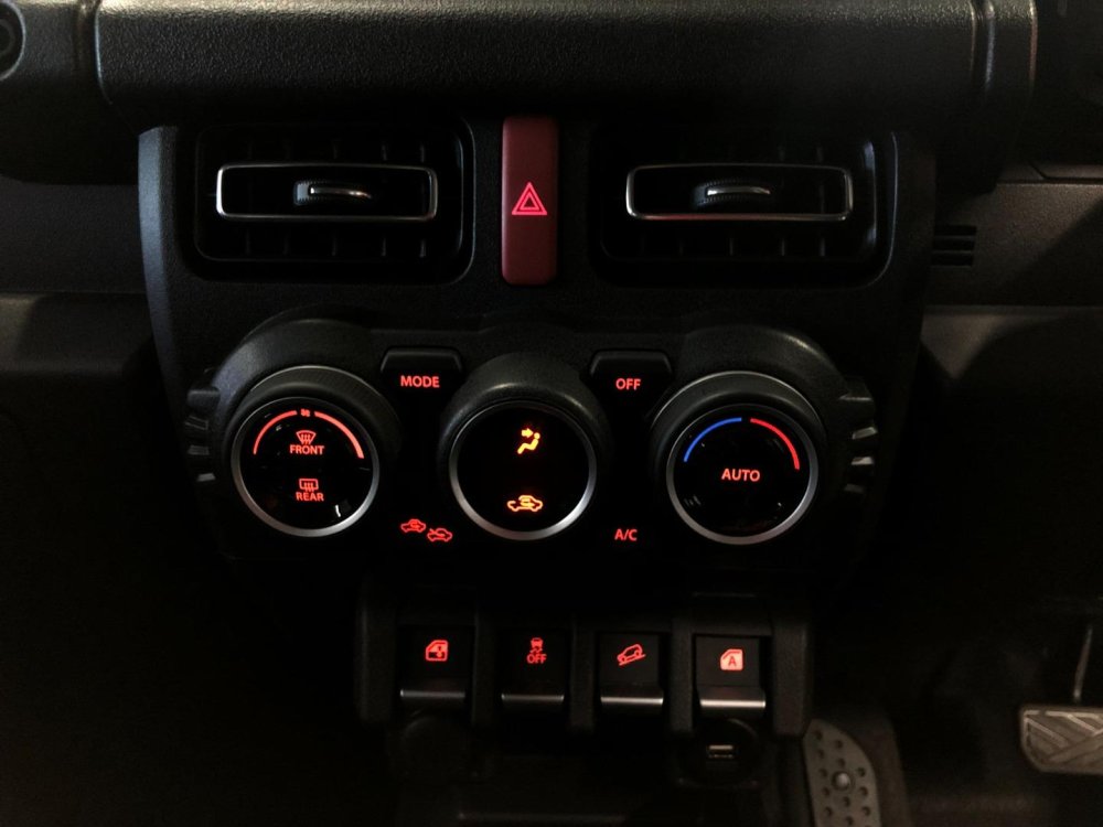 Photo 19 of 25