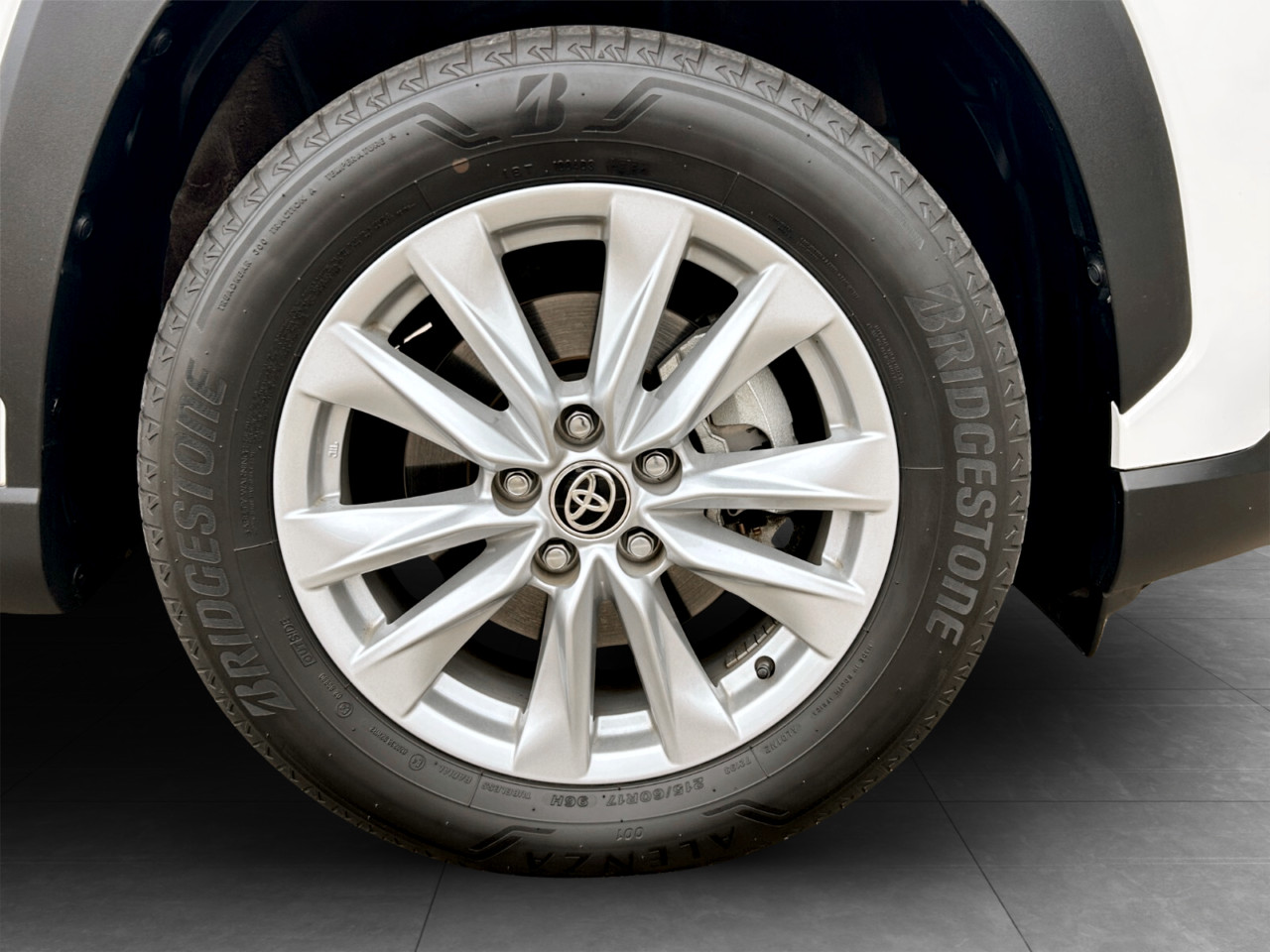 Photo 9 of 18