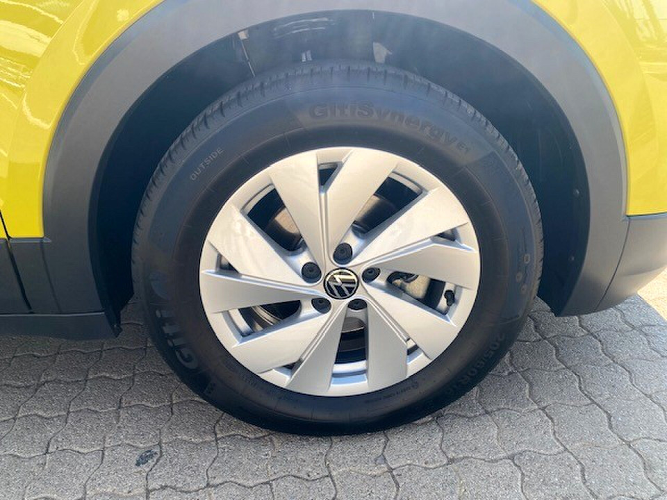 Photo 10 of 18