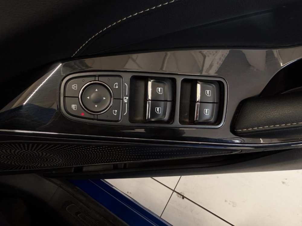 Photo 21 of 30